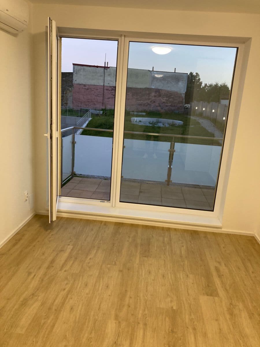 Pronájem bytu 2+kk 48 m², Horní Valy, Uherský Brod, Zlínský kraj Pronájem bytu 2+kk 48 m², Horní Valy, Uherský Brod, Zlínský kraj