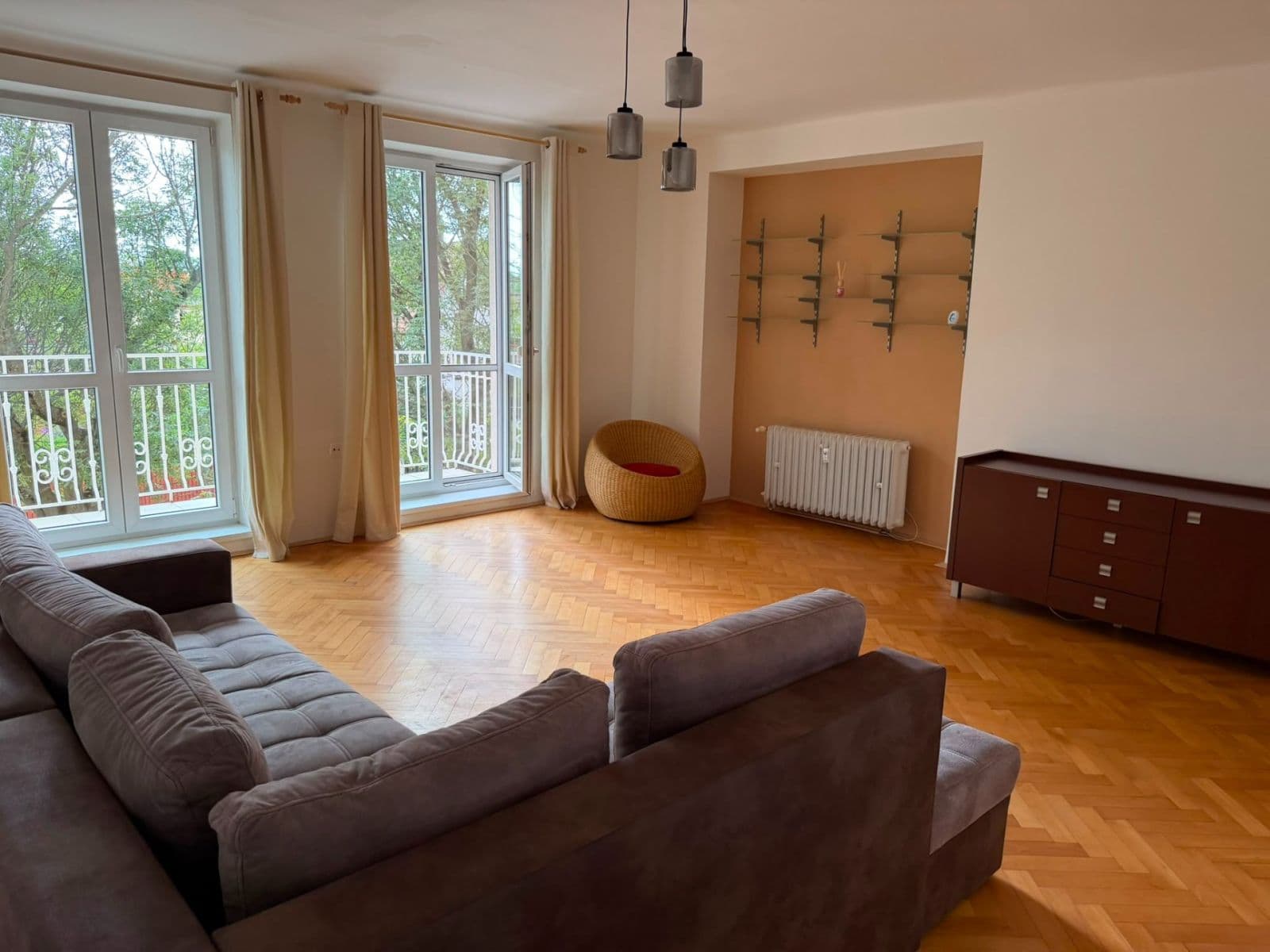 Pronájem bytu 2+1 74 m², Toužimská, Praha, Praha Pronájem bytu 2+1 74 m², Toužimská, Praha, Praha