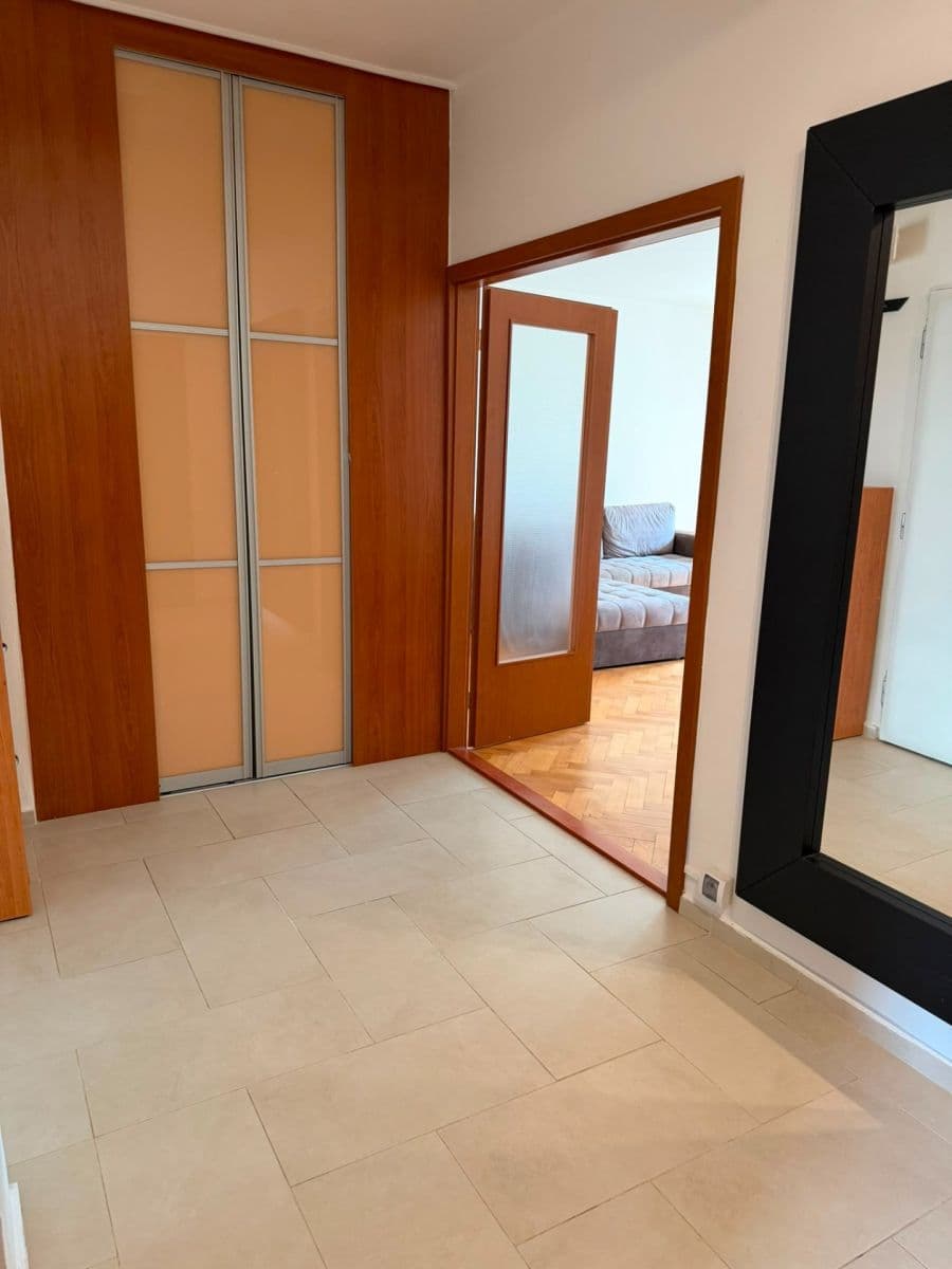 Pronájem bytu 2+1 74 m², Toužimská, Praha, Praha Pronájem bytu 2+1 74 m², Toužimská, Praha, Praha
