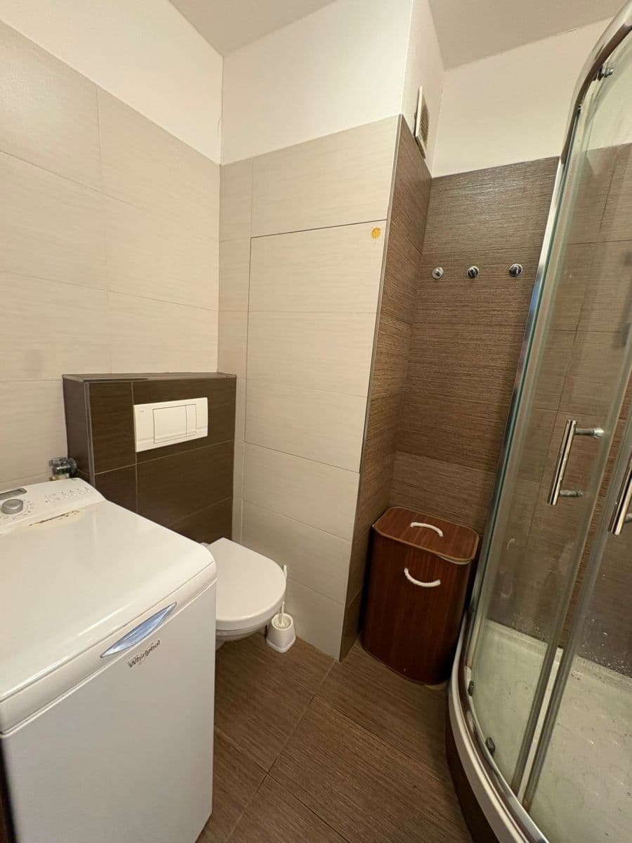 Pronájem bytu 1+1 26 m², Varnsdorfská, Praha, Praha Pronájem bytu 1+1 26 m², Varnsdorfská, Praha, Praha