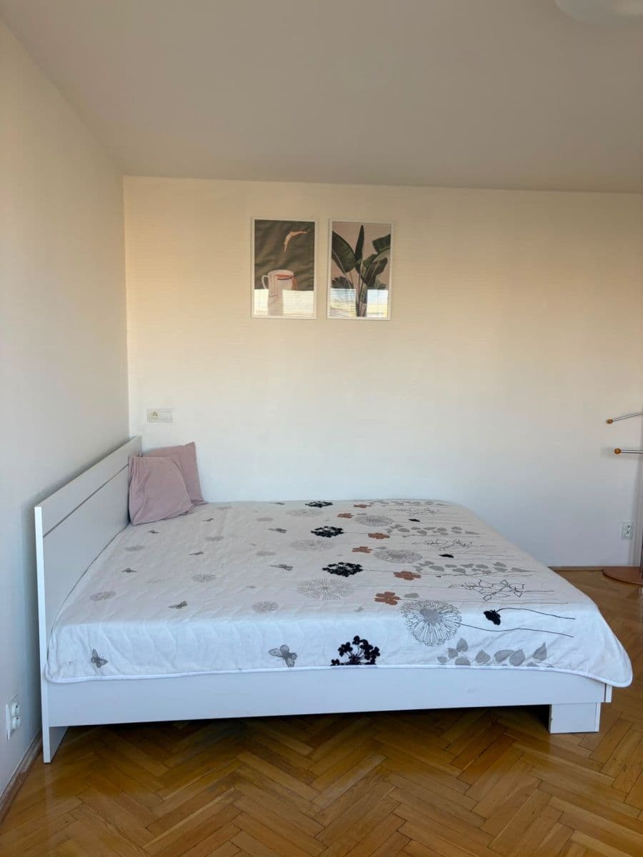 Pronájem bytu 1+1 26 m², Varnsdorfská, Praha, Praha Pronájem bytu 1+1 26 m², Varnsdorfská, Praha, Praha