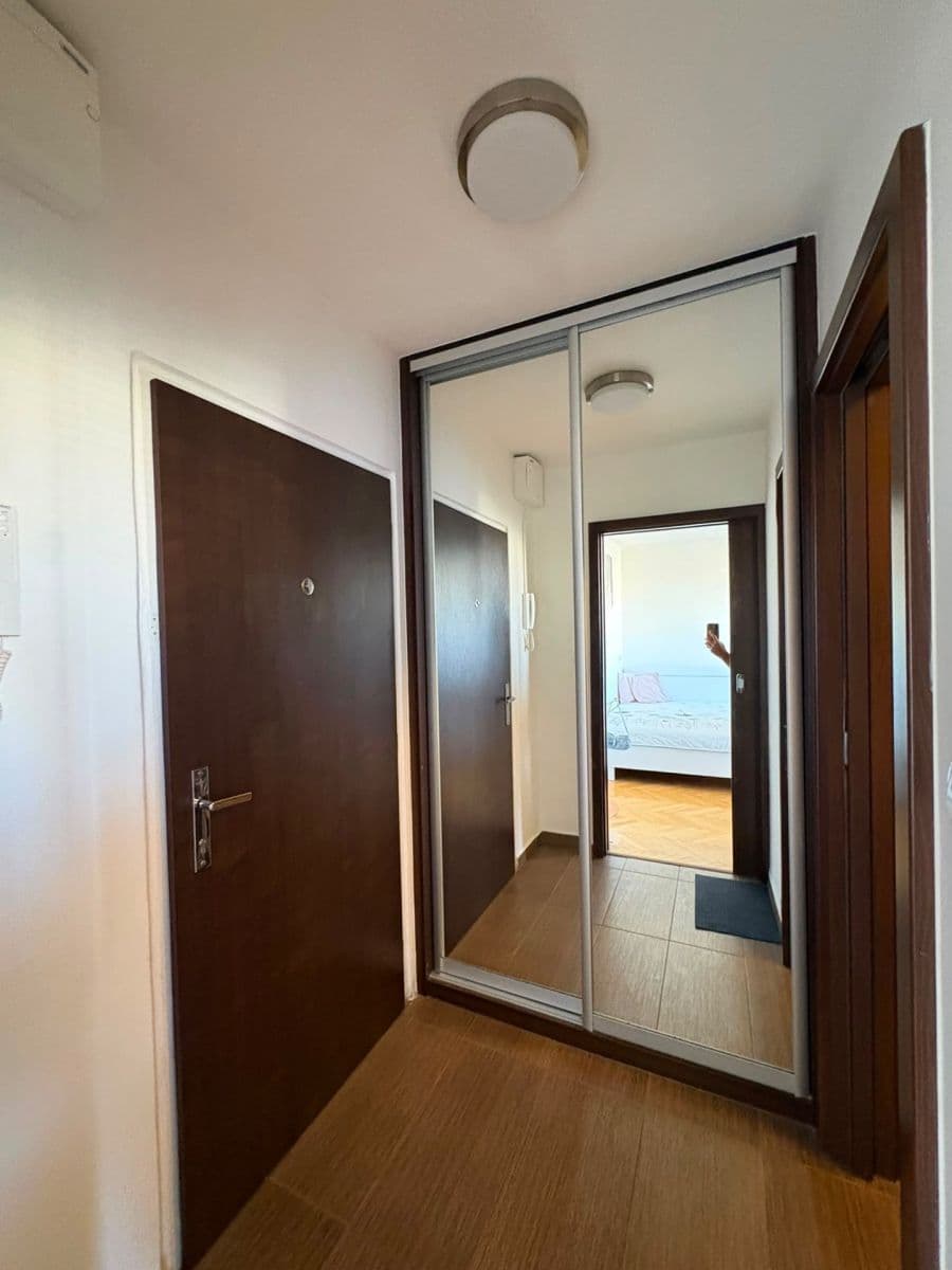 Pronájem bytu 1+1 26 m², Varnsdorfská, Praha, Praha Pronájem bytu 1+1 26 m², Varnsdorfská, Praha, Praha
