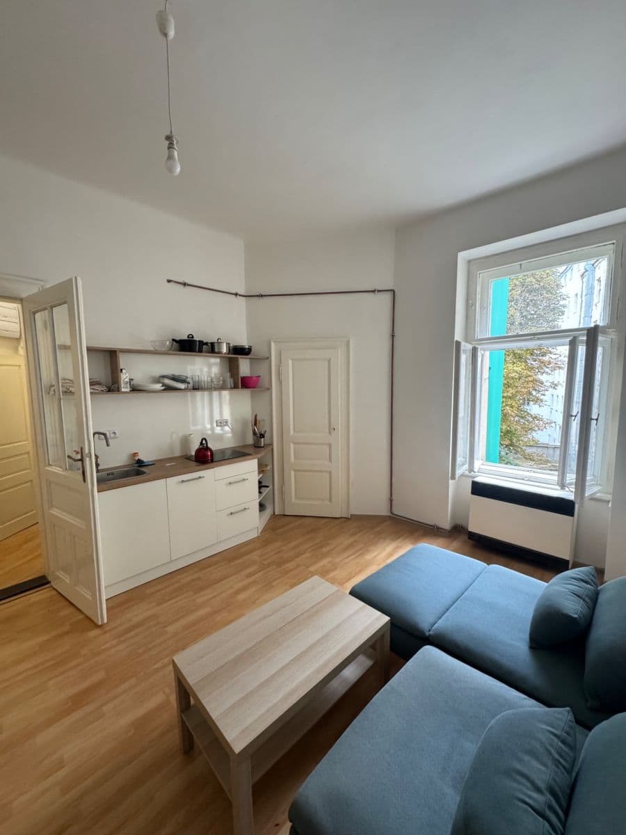 Pronájem bytu 1+kk 26 m², Bulharská, Praha, Praha Pronájem bytu 1+kk 26 m², Bulharská, Praha, Praha