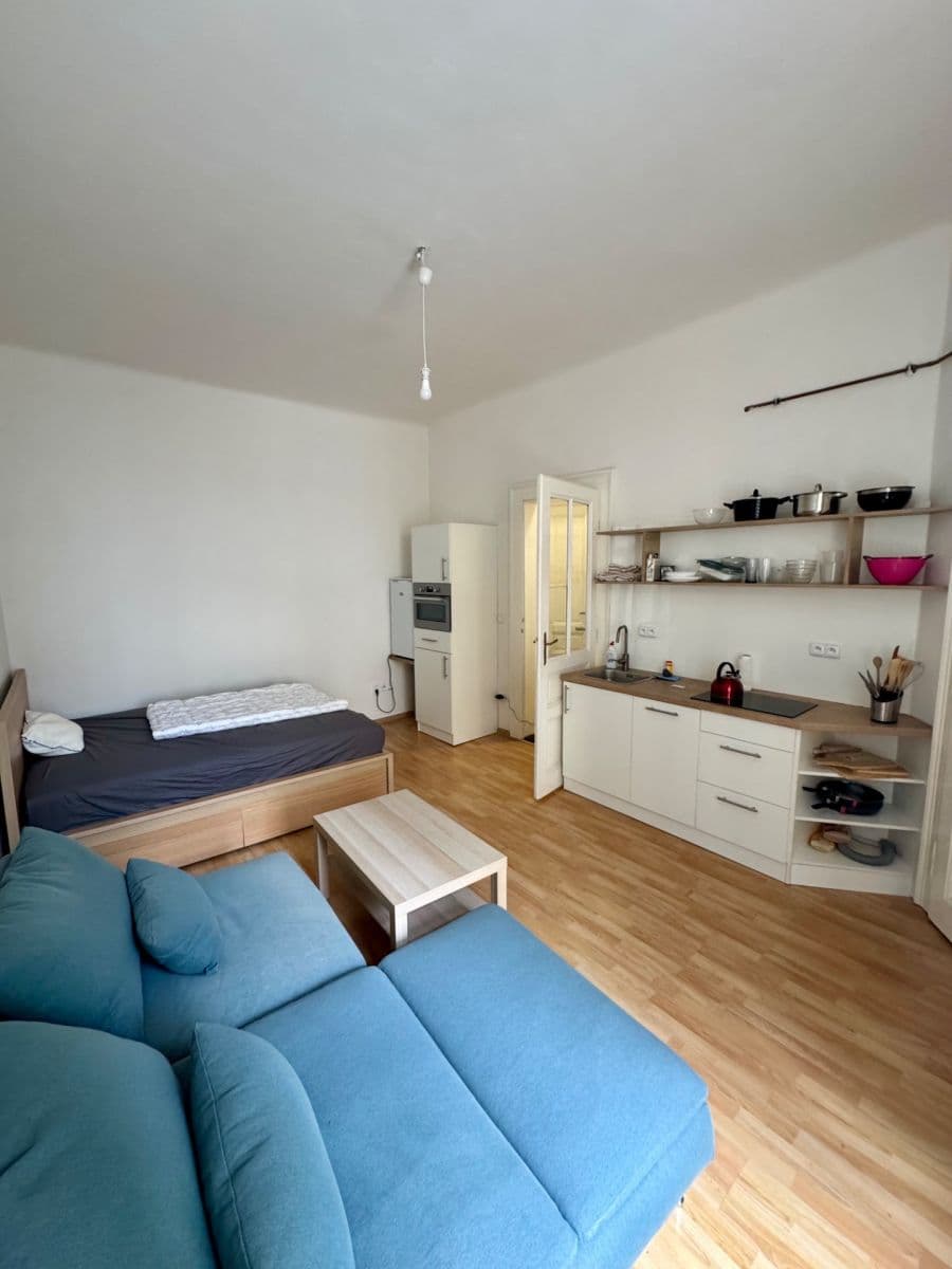 Pronájem bytu 1+kk 26 m², Bulharská, Praha, Praha Pronájem bytu 1+kk 26 m², Bulharská, Praha, Praha
