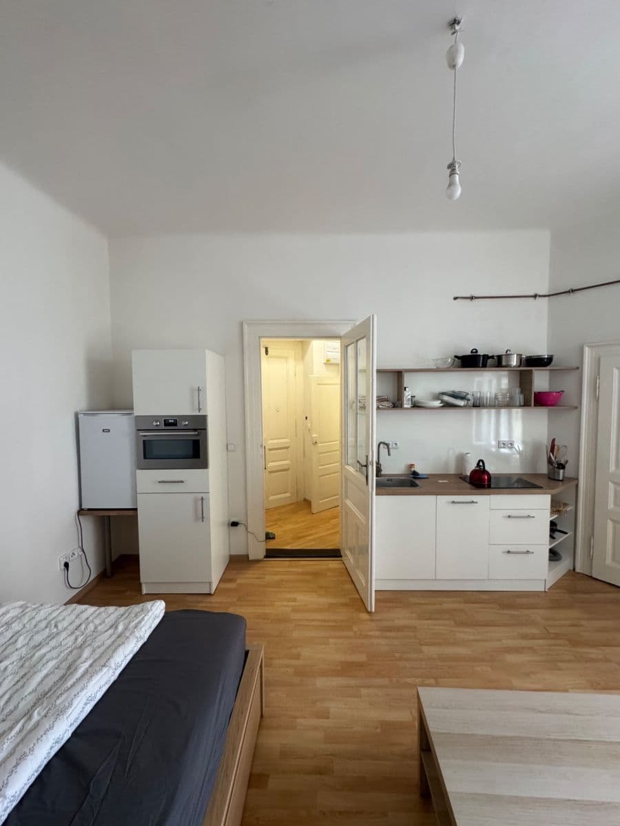 Pronájem bytu 1+kk 26 m², Bulharská, Praha, Praha Pronájem bytu 1+kk 26 m², Bulharská, Praha, Praha