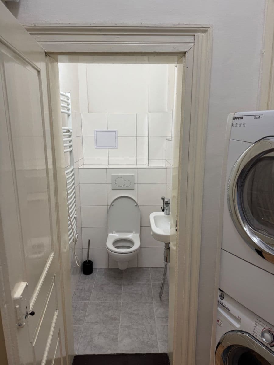 Pronájem bytu 1+kk 26 m², Bulharská, Praha, Praha Pronájem bytu 1+kk 26 m², Bulharská, Praha, Praha