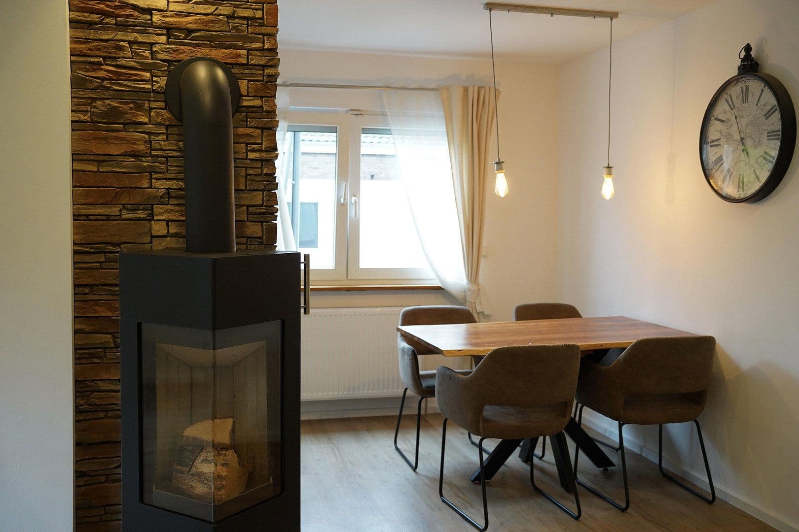Prodej domu 175 m², pozemek 649 m², Weiterstadt, Hessen Prodej domu 175 m², pozemek 649 m², Weiterstadt, Hessen
