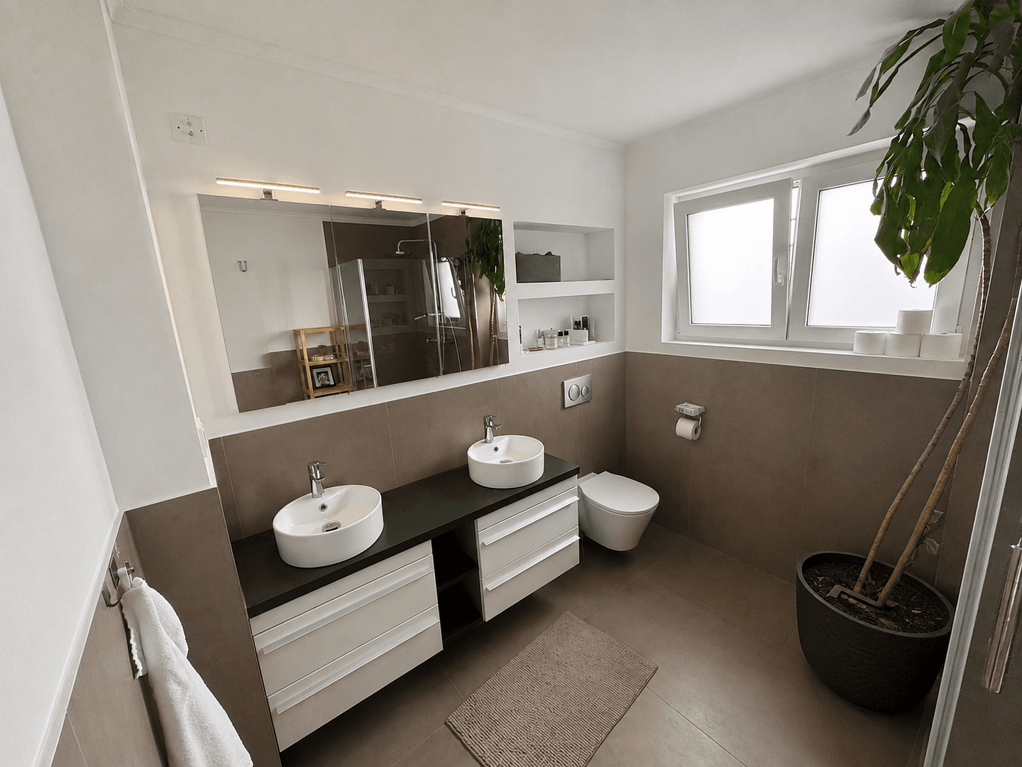 Pronájem domu 156 m², pozemek 390 m², Hochheim, Hessen Pronájem domu 156 m², pozemek 390 m², Hochheim, Hessen