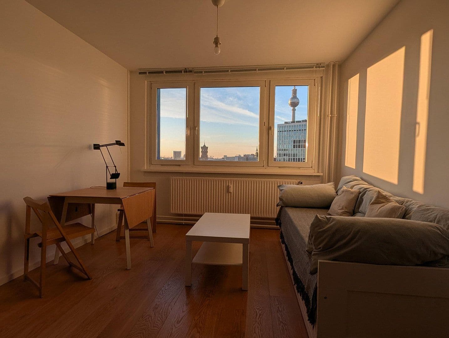 Prodej bytu 1+1 30 m², Holzmarktstrasse 73, Berlin, Berlín Prodej bytu 1+1 30 m², Holzmarktstrasse 73, Berlin, Berlín