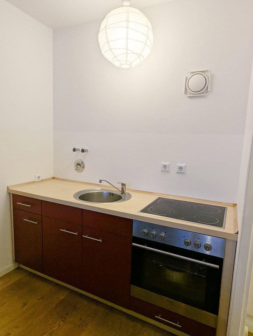 Prodej bytu 1+1 30 m², Holzmarktstrasse 73, Berlin, Berlín Prodej bytu 1+1 30 m², Holzmarktstrasse 73, Berlin, Berlín