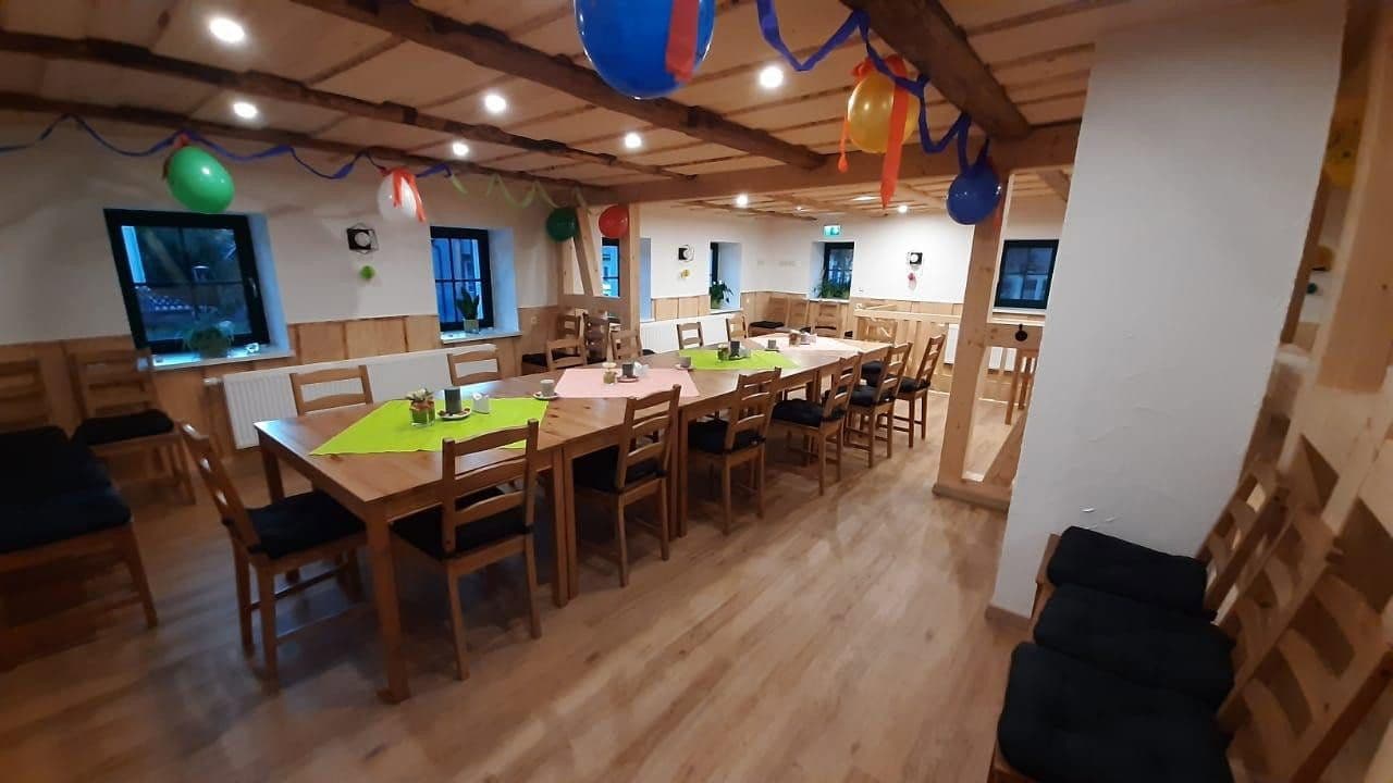 Pronájem nebytového prostoru 120 m², Deutschneudorfer Str. 1, Seiffen/Erzgebirge, Sasko Pronájem nebytového prostoru 120 m², Deutschneudorfer Str. 1, Seiffen/Erzgebirge, Sasko