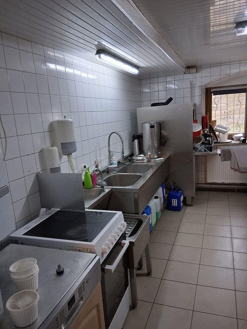 Pronájem nebytového prostoru 120 m², Deutschneudorfer Str. 1, Seiffen/Erzgebirge, Sasko Pronájem nebytového prostoru 120 m², Deutschneudorfer Str. 1, Seiffen/Erzgebirge, Sasko