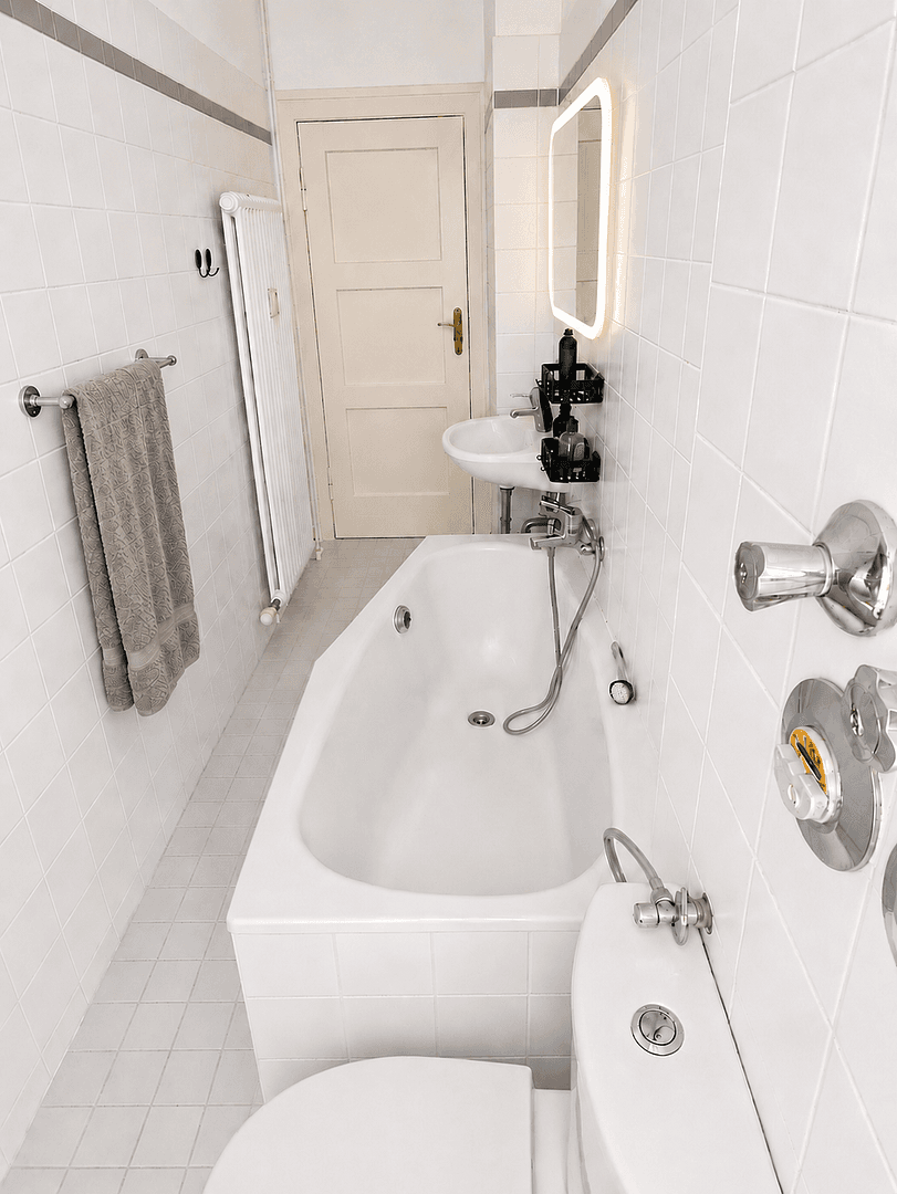 Prodej bytu 3+1 65 m², Dunckerstrasse 48a, Berlin, Berlín Prodej bytu 3+1 65 m², Dunckerstrasse 48a, Berlin, Berlín