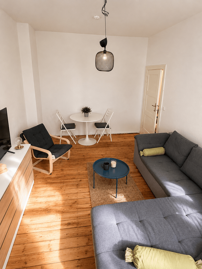 Prodej bytu 3+1 65 m², Dunckerstrasse 48a, Berlin, Berlín Prodej bytu 3+1 65 m², Dunckerstrasse 48a, Berlin, Berlín