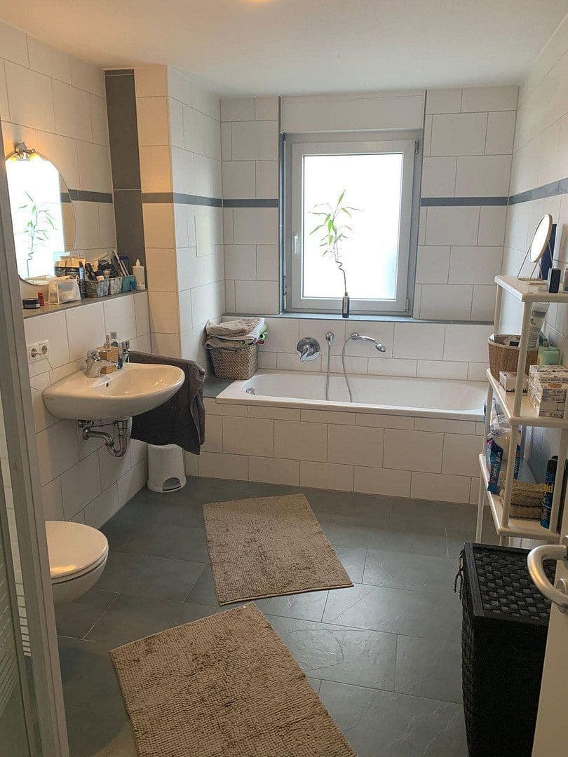 Pronájem bytu 2+1 65 m², Filderstadt, Bádensko-Württembersko Pronájem bytu 2+1 65 m², Filderstadt, Bádensko-Württembersko