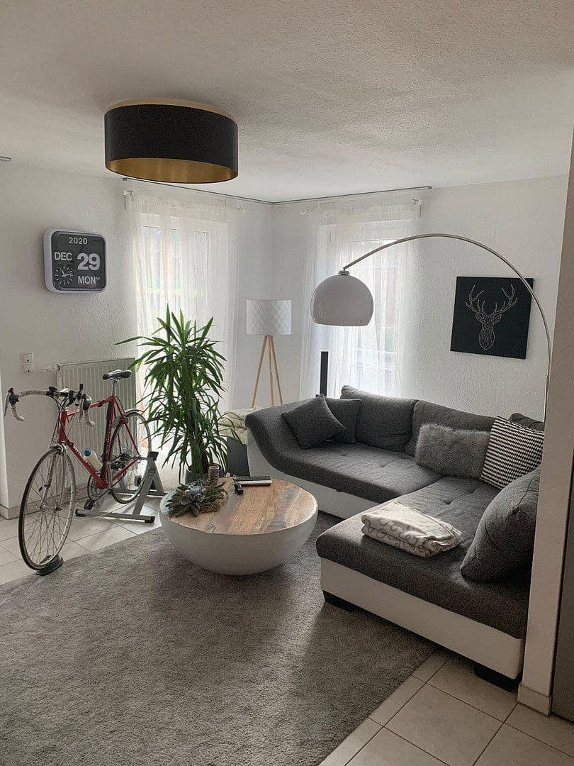 Pronájem bytu 2+1 65 m², Filderstadt, Bádensko-Württembersko Pronájem bytu 2+1 65 m², Filderstadt, Bádensko-Württembersko
