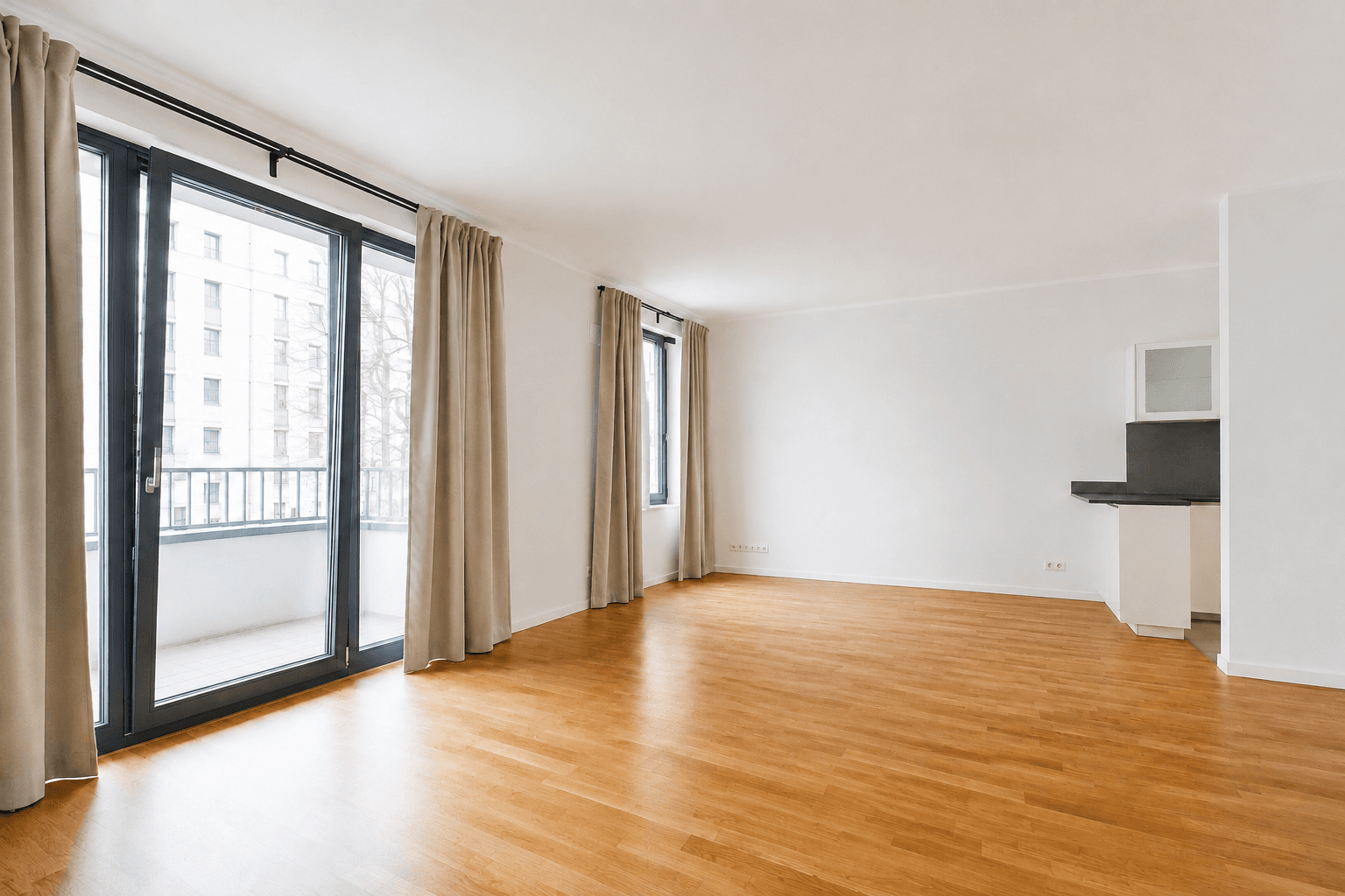 Pronájem bytu 2+1 59 m², Beuthstr.12, Berlin, Berlín Pronájem bytu 2+1 59 m², Beuthstr.12, Berlin, Berlín