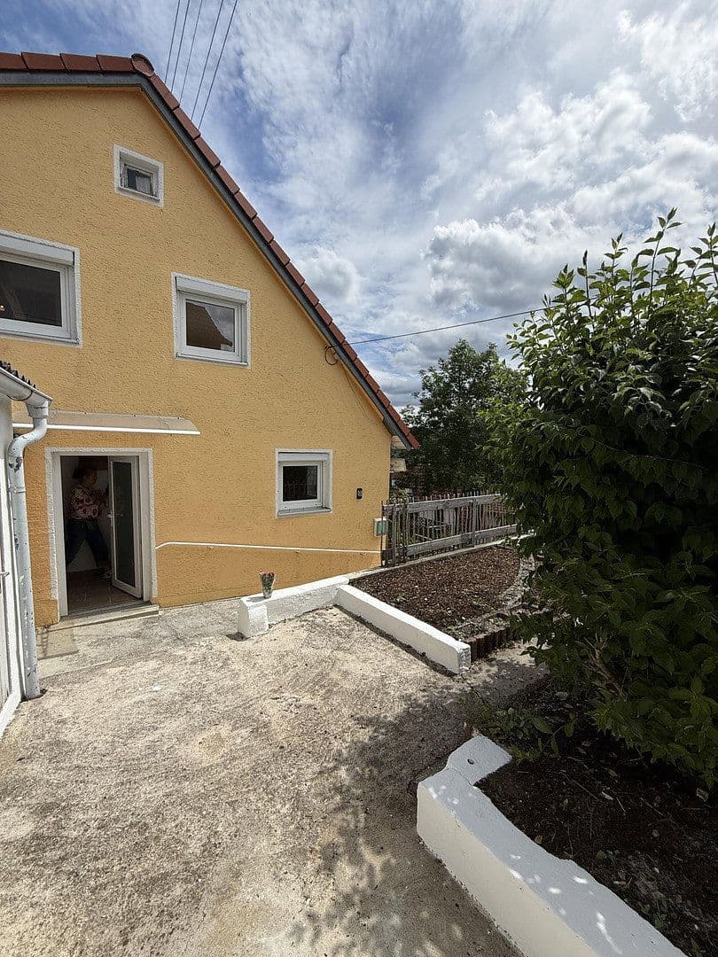 Prodej domu 50 m², pozemek 231 m², Schlossstrasse 22, Bopfingen, Bádensko-Württembersko Prodej domu 50 m², pozemek 231 m², Schlossstrasse 22, Bopfingen, Bádensko-Württembersko