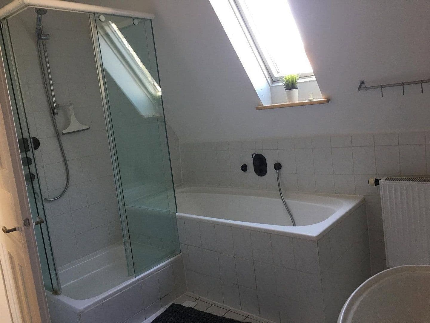 Prodej domu 215 m², pozemek 125 m², Stuttgart, Bádensko-Württembersko Prodej domu 215 m², pozemek 125 m², Stuttgart, Bádensko-Württembersko