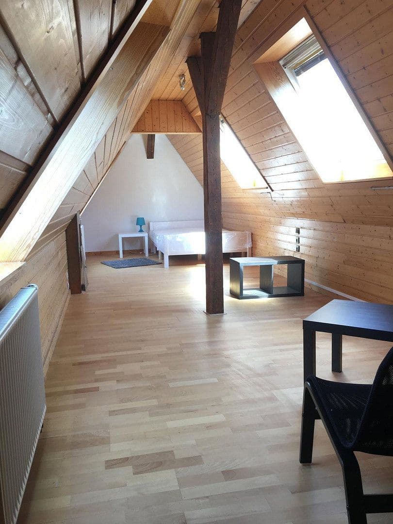 Prodej domu 215 m², pozemek 125 m², Stuttgart, Bádensko-Württembersko Prodej domu 215 m², pozemek 125 m², Stuttgart, Bádensko-Württembersko