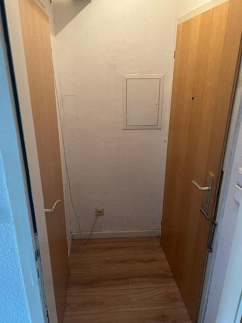 Pronájem bytu 1+1 36 m², Breitenplatz 14, Düsseldorf, Severní Porýní-Vestfálsko Pronájem bytu 1+1 36 m², Breitenplatz 14, Düsseldorf, Severní Porýní-Vestfálsko