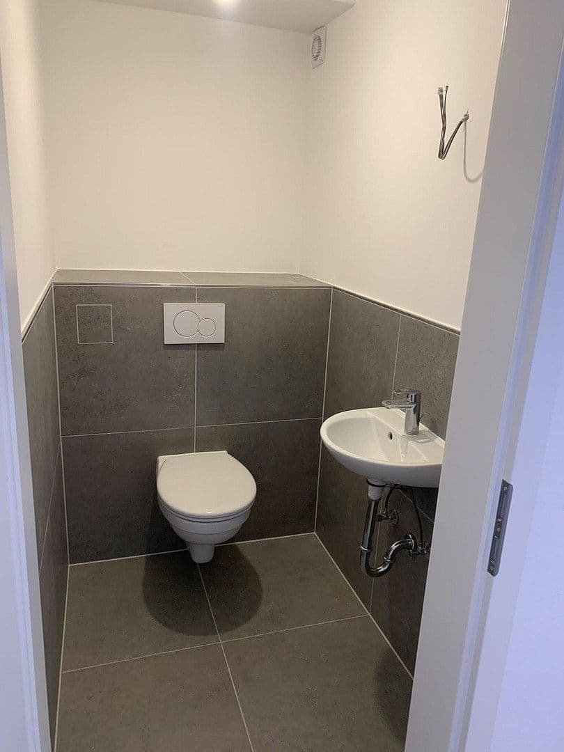 Pronájem bytu 3+1 89 m², Neu-Isenburg, Hessen Pronájem bytu 3+1 89 m², Neu-Isenburg, Hessen