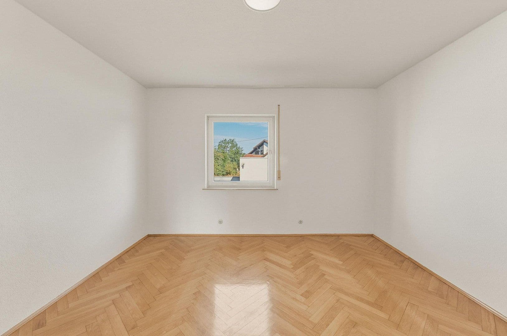 Prodej domu 146 m², pozemek 775 m², Erbach, Bádensko-Württembersko Prodej domu 146 m², pozemek 775 m², Erbach, Bádensko-Württembersko