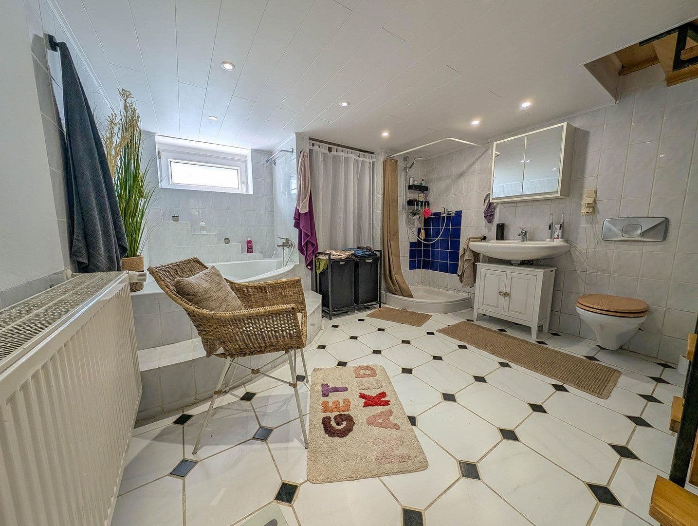 Prodej domu 250 m², pozemek 1.211 m², Hanfer Straße 22, Hennef (Sieg), Severní Porýní-Vestfálsko Prodej domu 250 m², pozemek 1.211 m², Hanfer Straße 22, Hennef (Sieg), Severní Porýní-Vestfálsko