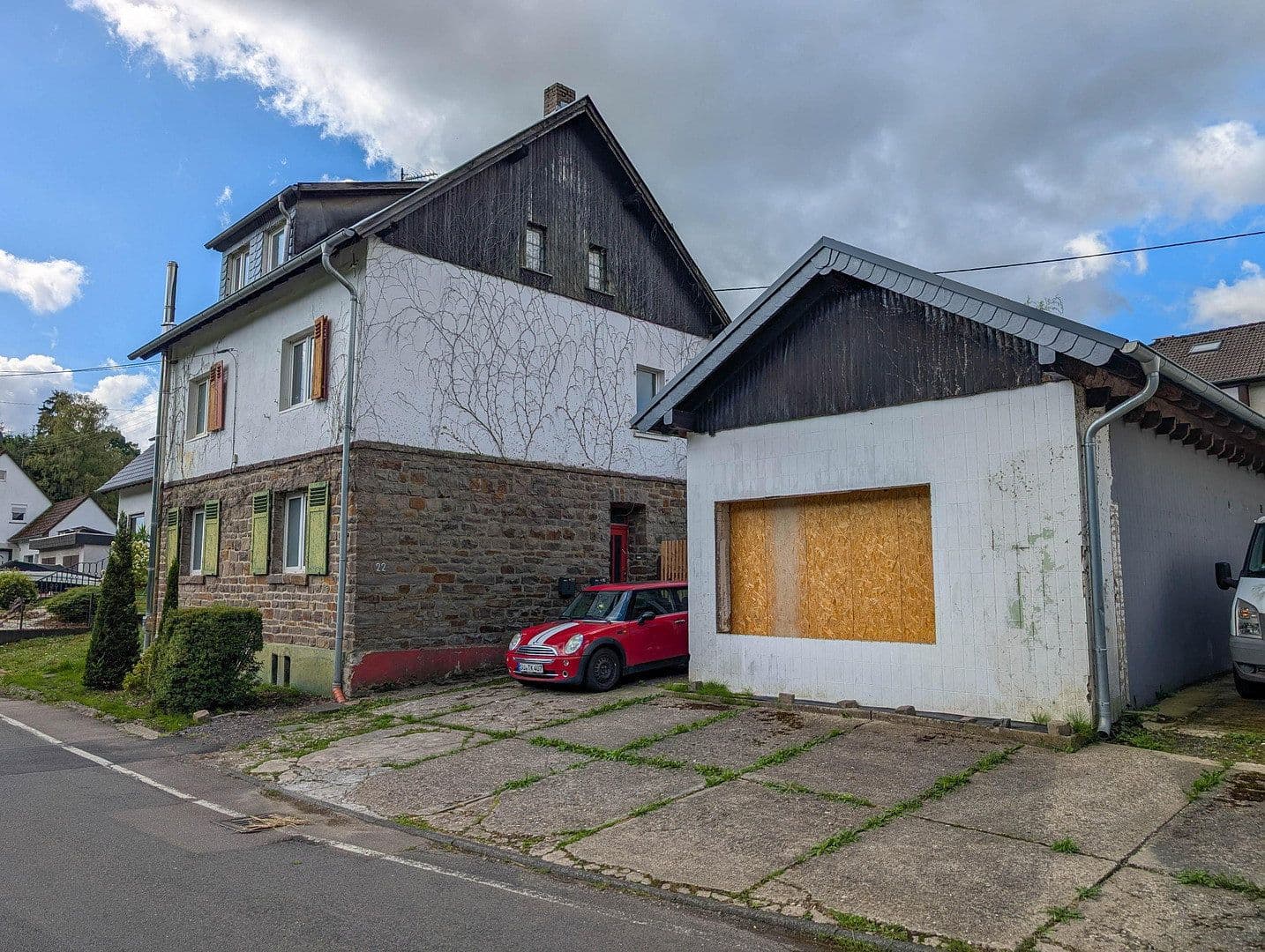 Prodej domu 250 m², pozemek 1.211 m², Hanfer Straße 22, Hennef (Sieg), Severní Porýní-Vestfálsko Prodej domu 250 m², pozemek 1.211 m², Hanfer Straße 22, Hennef (Sieg), Severní Porýní-Vestfálsko