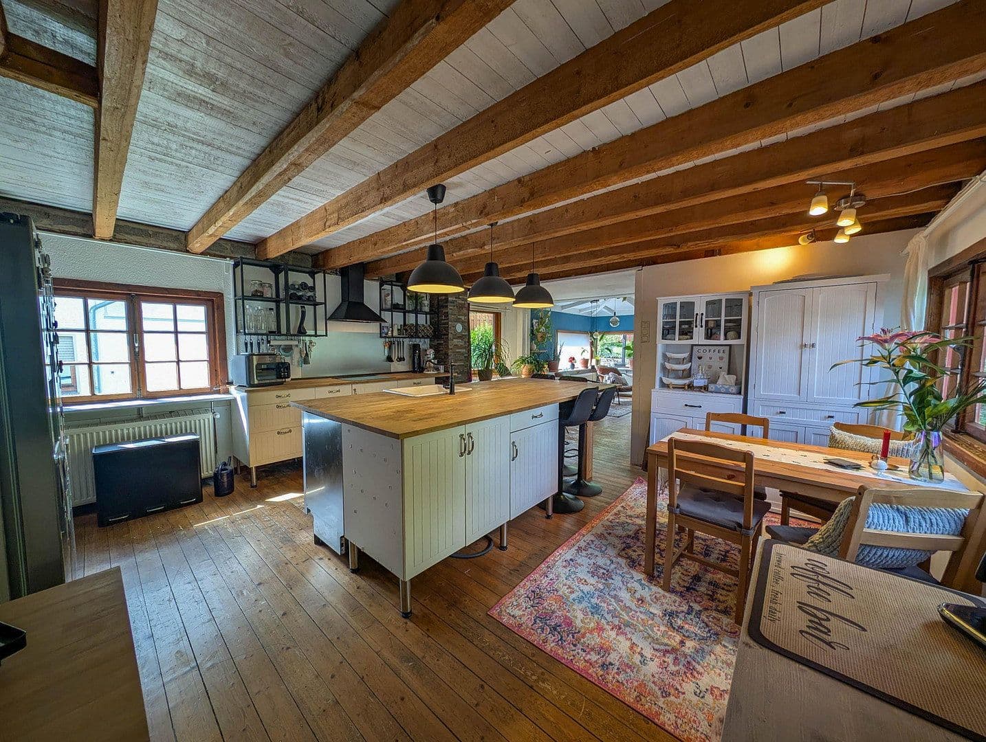 Prodej domu 250 m², pozemek 1.211 m², Hanfer Straße 22, Hennef (Sieg), Severní Porýní-Vestfálsko Prodej domu 250 m², pozemek 1.211 m², Hanfer Straße 22, Hennef (Sieg), Severní Porýní-Vestfálsko