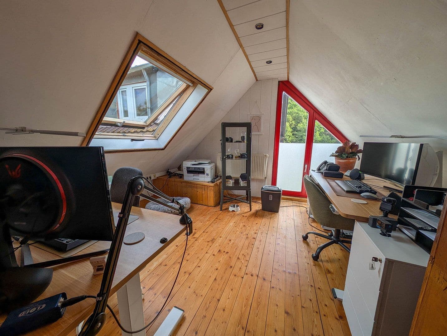 Prodej domu 250 m², pozemek 1.211 m², Hanfer Straße 22, Hennef (Sieg), Severní Porýní-Vestfálsko Prodej domu 250 m², pozemek 1.211 m², Hanfer Straße 22, Hennef (Sieg), Severní Porýní-Vestfálsko