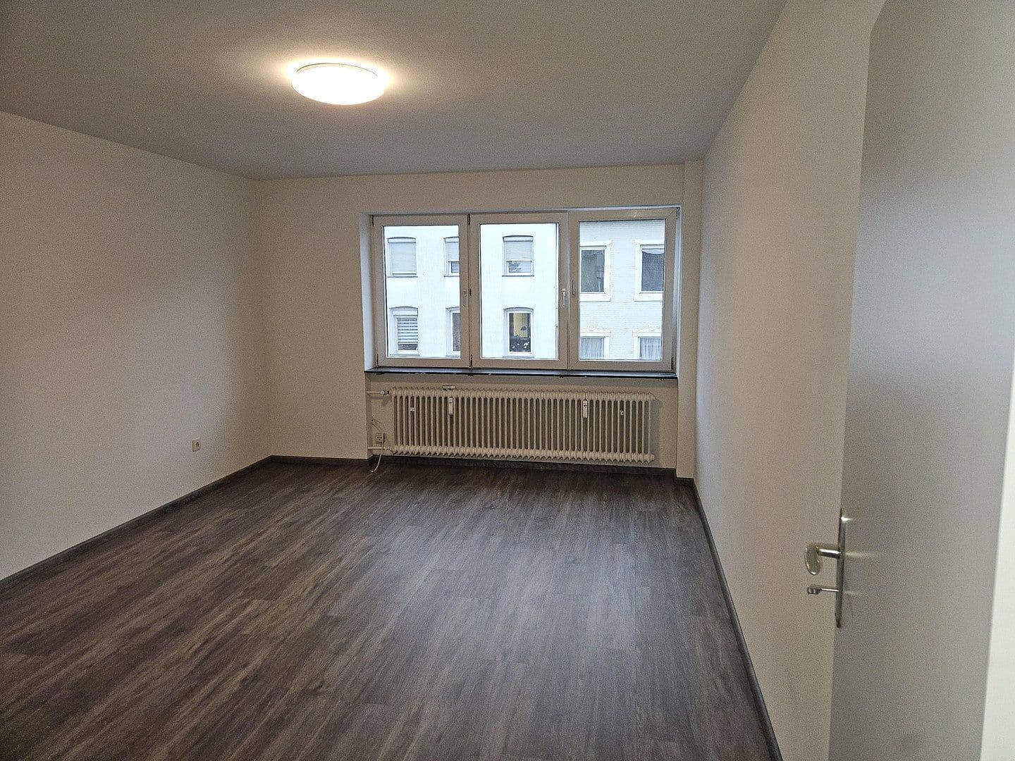 Pronájem bytu 3+1 69 m², Stolberg, Severní Porýní-Vestfálsko Pronájem bytu 3+1 69 m², Stolberg, Severní Porýní-Vestfálsko