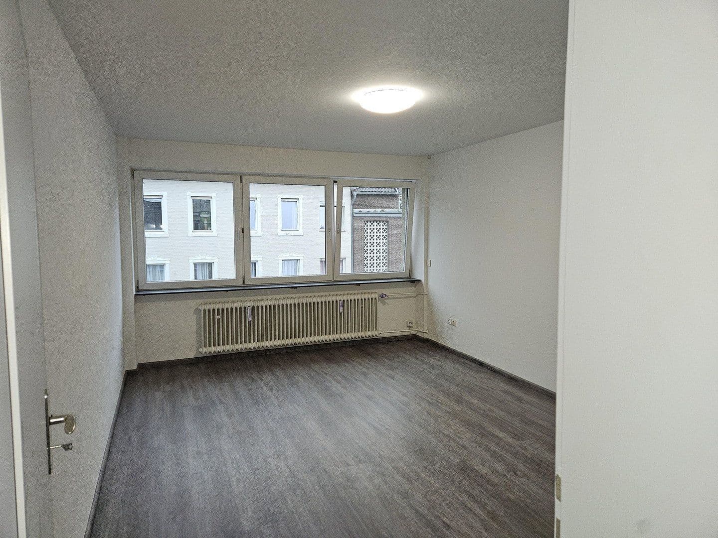 Pronájem bytu 3+1 69 m², Stolberg, Severní Porýní-Vestfálsko Pronájem bytu 3+1 69 m², Stolberg, Severní Porýní-Vestfálsko