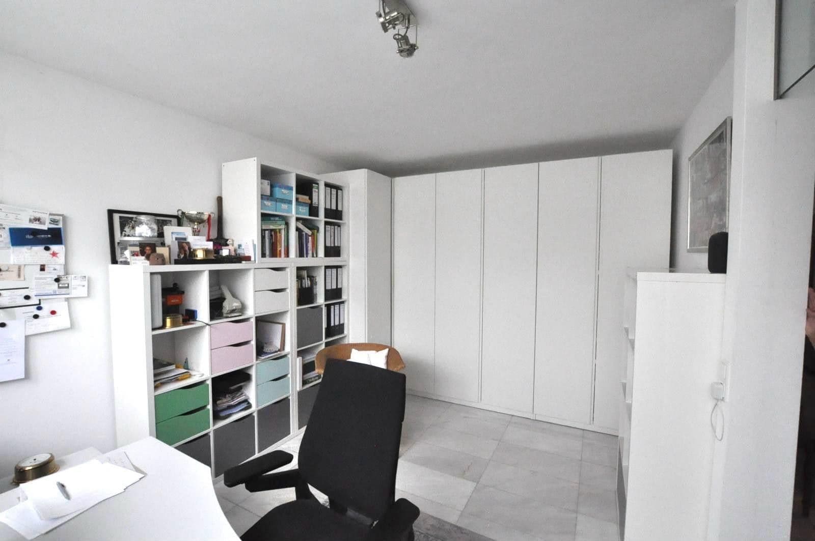 Prodej bytu 4+1 165 m², Köln, Severní Porýní-Vestfálsko Prodej bytu 4+1 165 m², Köln, Severní Porýní-Vestfálsko