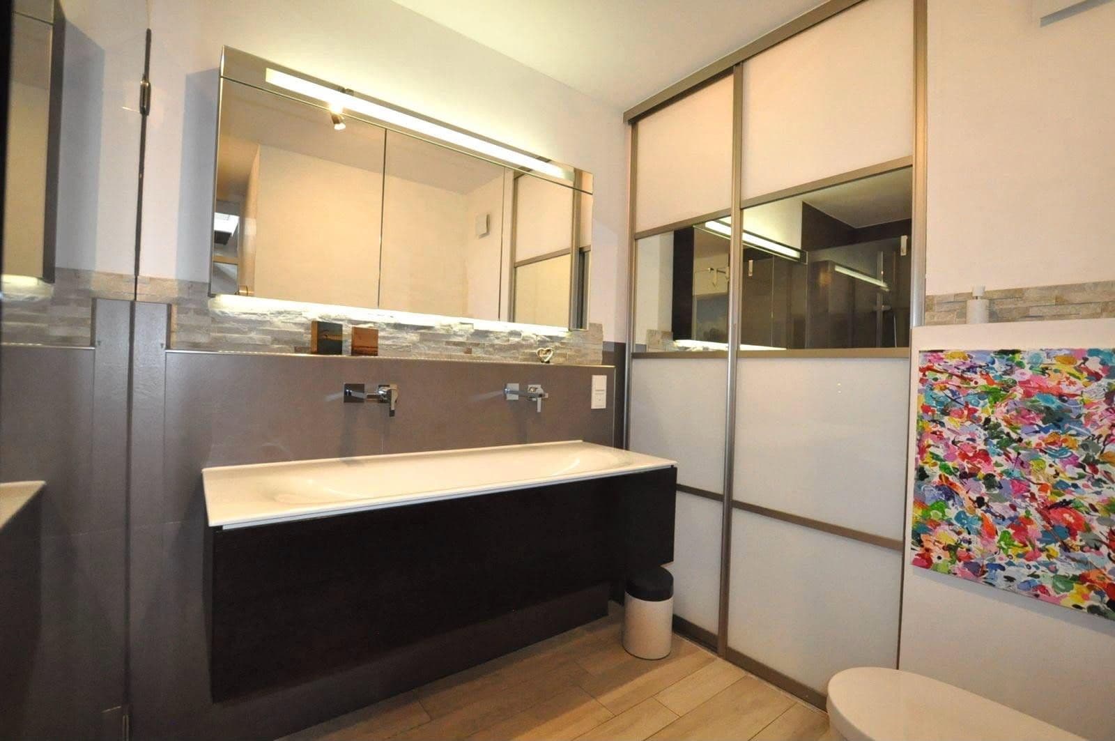 Prodej bytu 4+1 165 m², Köln, Severní Porýní-Vestfálsko Prodej bytu 4+1 165 m², Köln, Severní Porýní-Vestfálsko