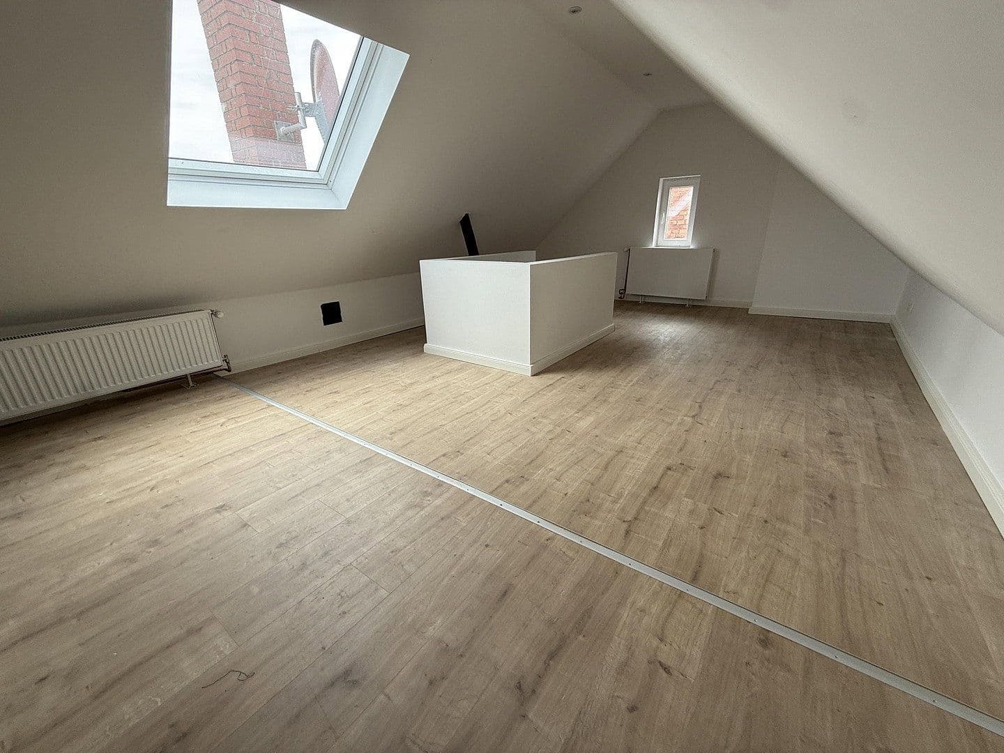 Prodej bytu 4+1 98 m², Elzer-Straße 126, Hildesheim, Dolní Sasko Prodej bytu 4+1 98 m², Elzer-Straße 126, Hildesheim, Dolní Sasko