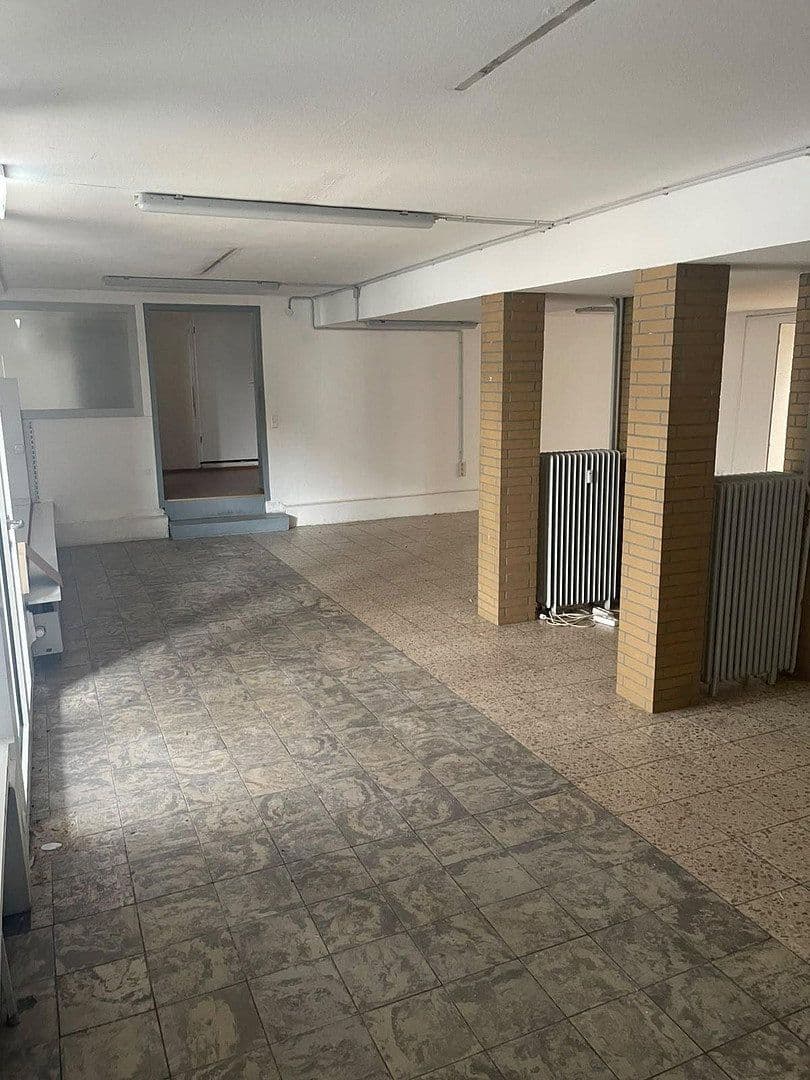 Pronájem kanceláře 440 m², Schloßstraße 21, Hechingen, Bádensko-Württembersko Pronájem kanceláře 440 m², Schloßstraße 21, Hechingen, Bádensko-Württembersko