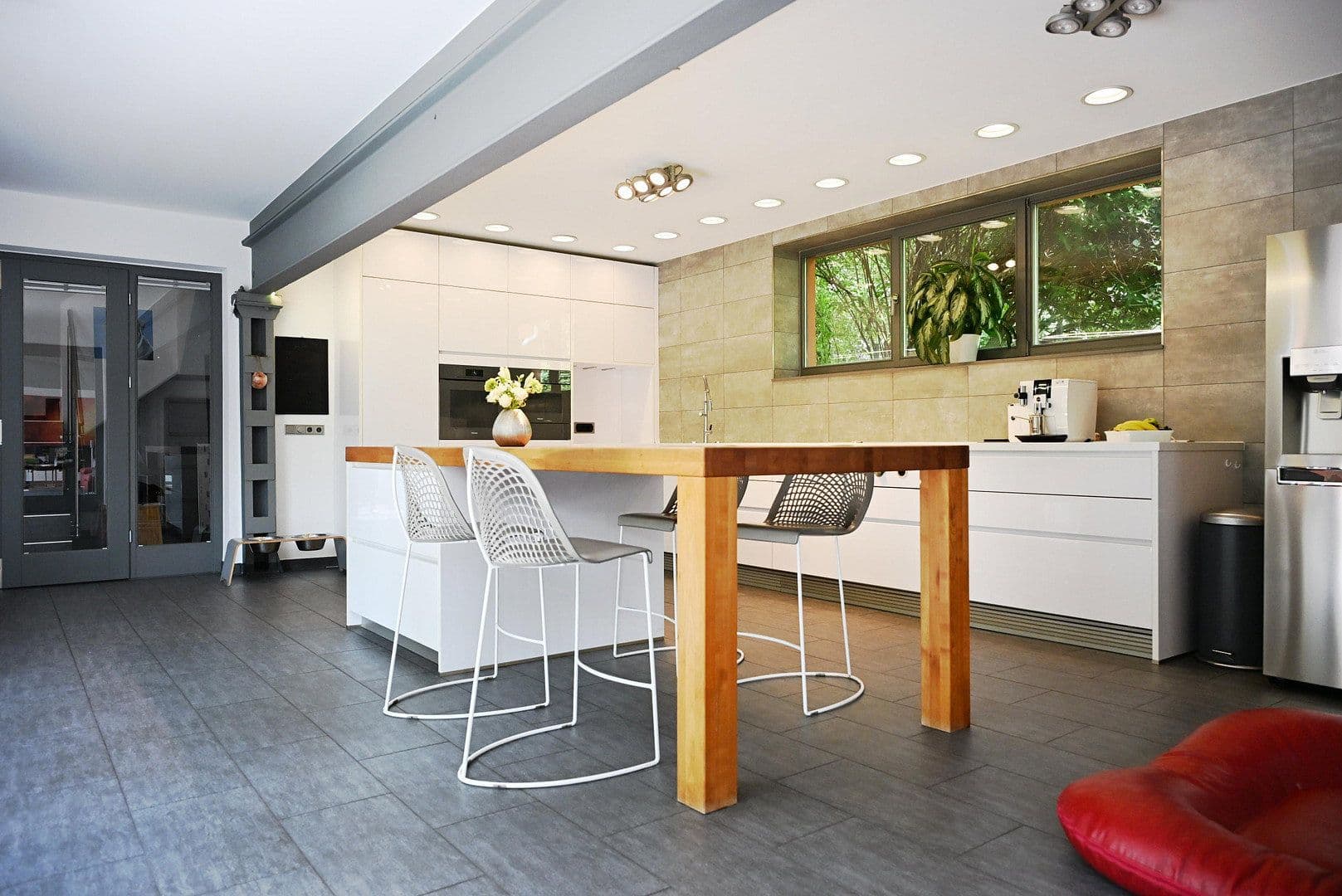 Prodej domu 390 m², pozemek 1.000 m², Weimar, Durynsko Prodej domu 390 m², pozemek 1.000 m², Weimar, Durynsko