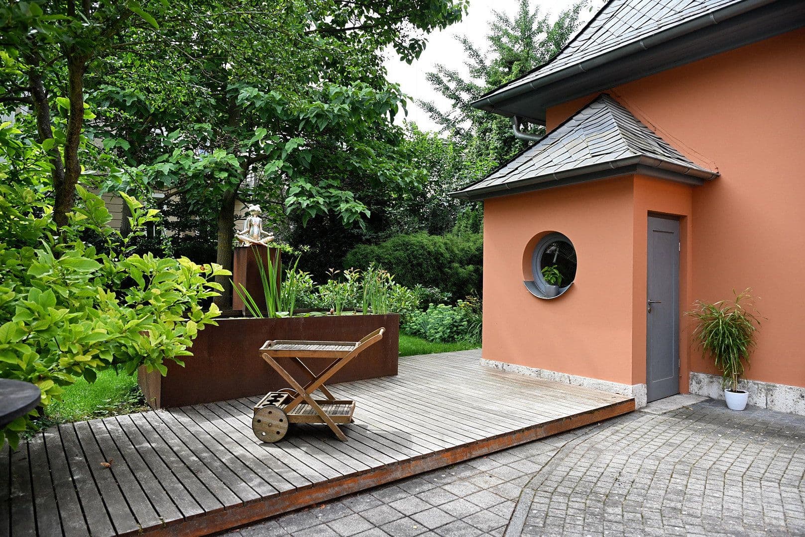 Prodej domu 390 m², pozemek 1.000 m², Weimar, Durynsko Prodej domu 390 m², pozemek 1.000 m², Weimar, Durynsko