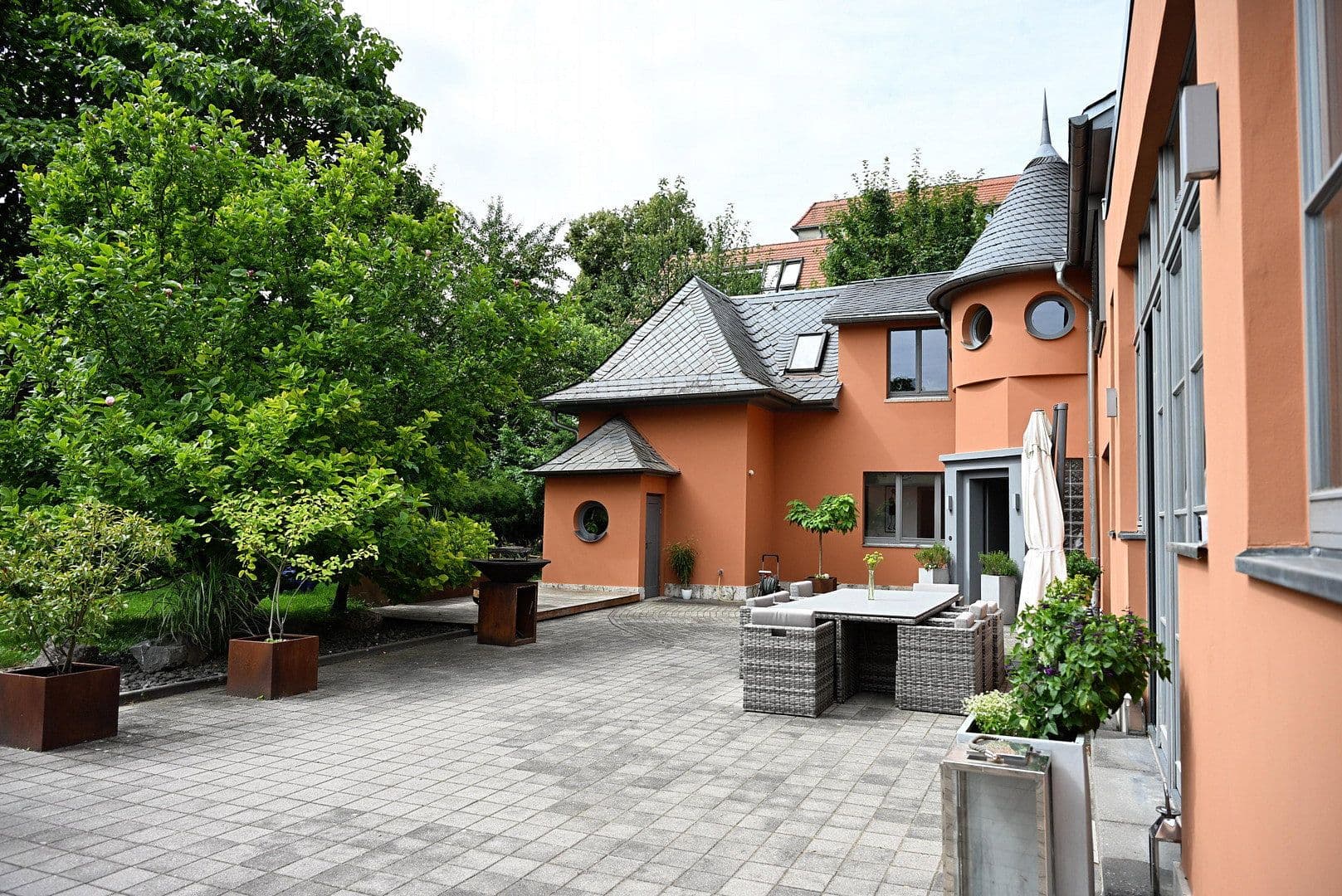 Prodej domu 390 m², pozemek 1.000 m², Weimar, Durynsko Prodej domu 390 m², pozemek 1.000 m², Weimar, Durynsko