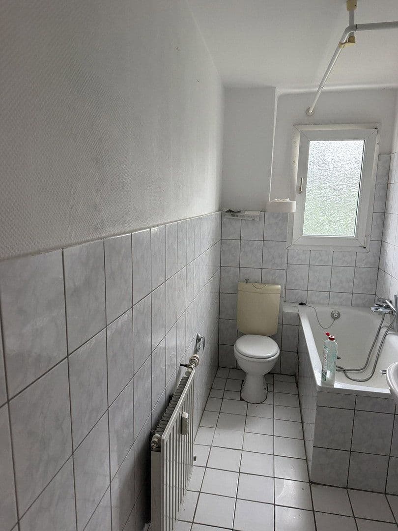 Pronájem bytu 3+kk 72 m², Eichstr. 33-35, Oberhausen, Severní Porýní-Vestfálsko Pronájem bytu 3+kk 72 m², Eichstr. 33-35, Oberhausen, Severní Porýní-Vestfálsko