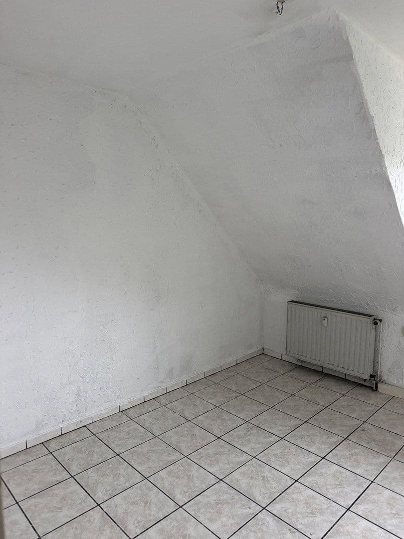 Pronájem bytu 3+kk 72 m², Eichstr. 33-35, Oberhausen, Severní Porýní-Vestfálsko Pronájem bytu 3+kk 72 m², Eichstr. 33-35, Oberhausen, Severní Porýní-Vestfálsko