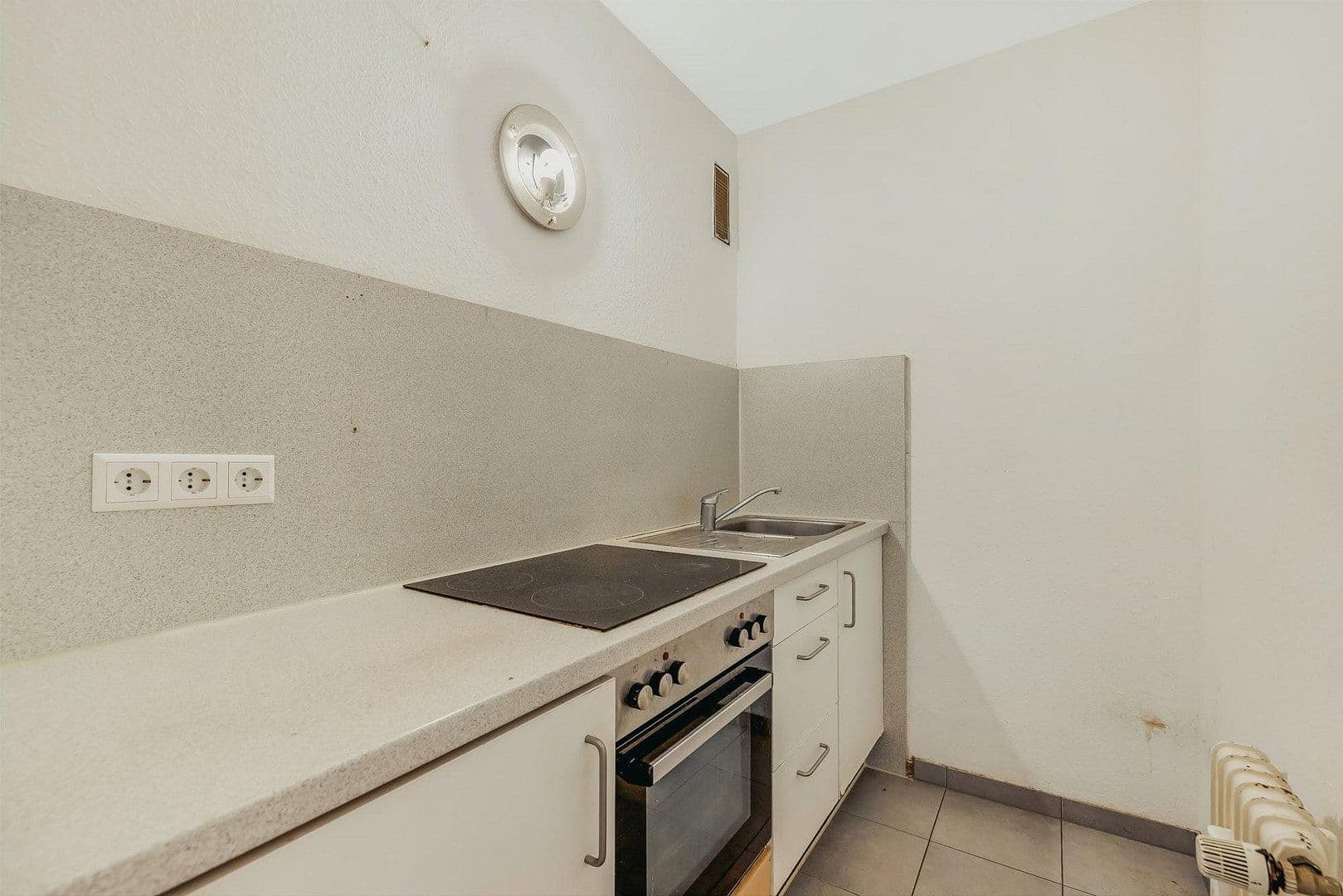 Prodej bytu 1+kk 37 m², Stuttgart-Hofen, Bádensko-Württembersko Prodej bytu 1+kk 37 m², Stuttgart-Hofen, Bádensko-Württembersko
