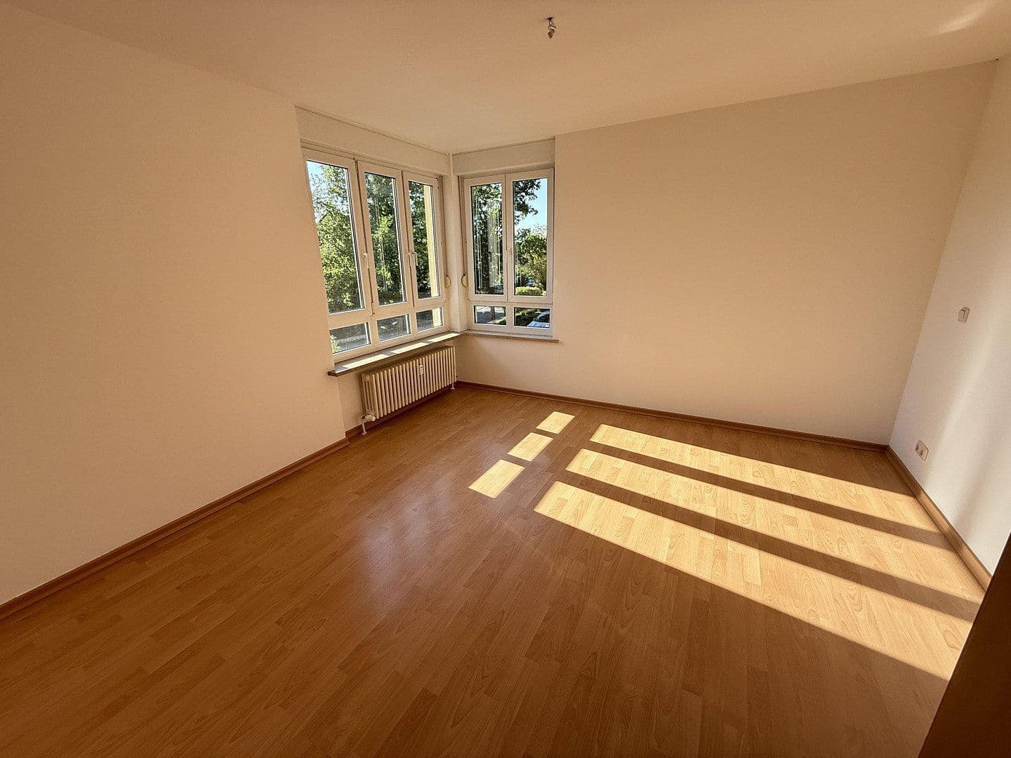 Pronájem bytu 2+1 57 m², Zum Heiderand 26, Dresden, Sasko Pronájem bytu 2+1 57 m², Zum Heiderand 26, Dresden, Sasko