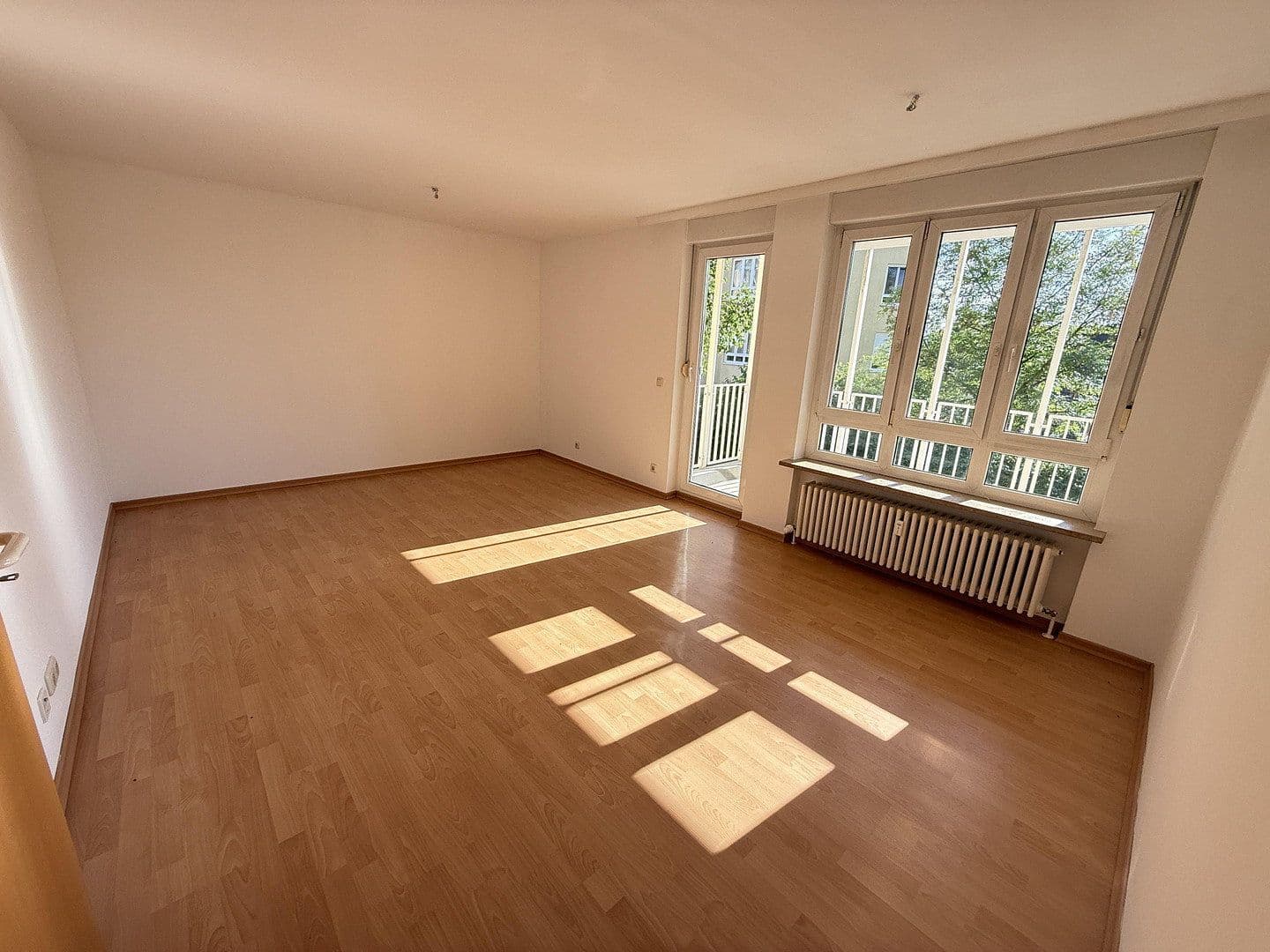 Pronájem bytu 2+1 57 m², Zum Heiderand 26, Dresden, Sasko Pronájem bytu 2+1 57 m², Zum Heiderand 26, Dresden, Sasko