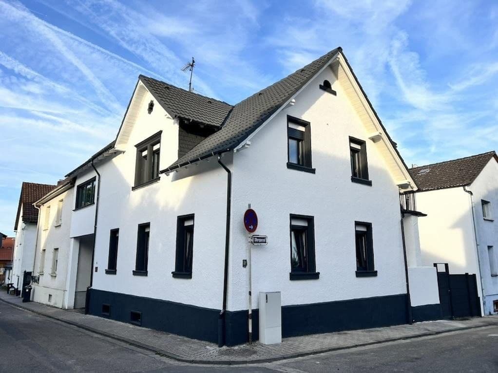Prodej domu 141 m², pozemek 188 m², Roßdorf, Hessen Prodej domu 141 m², pozemek 188 m², Roßdorf, Hessen