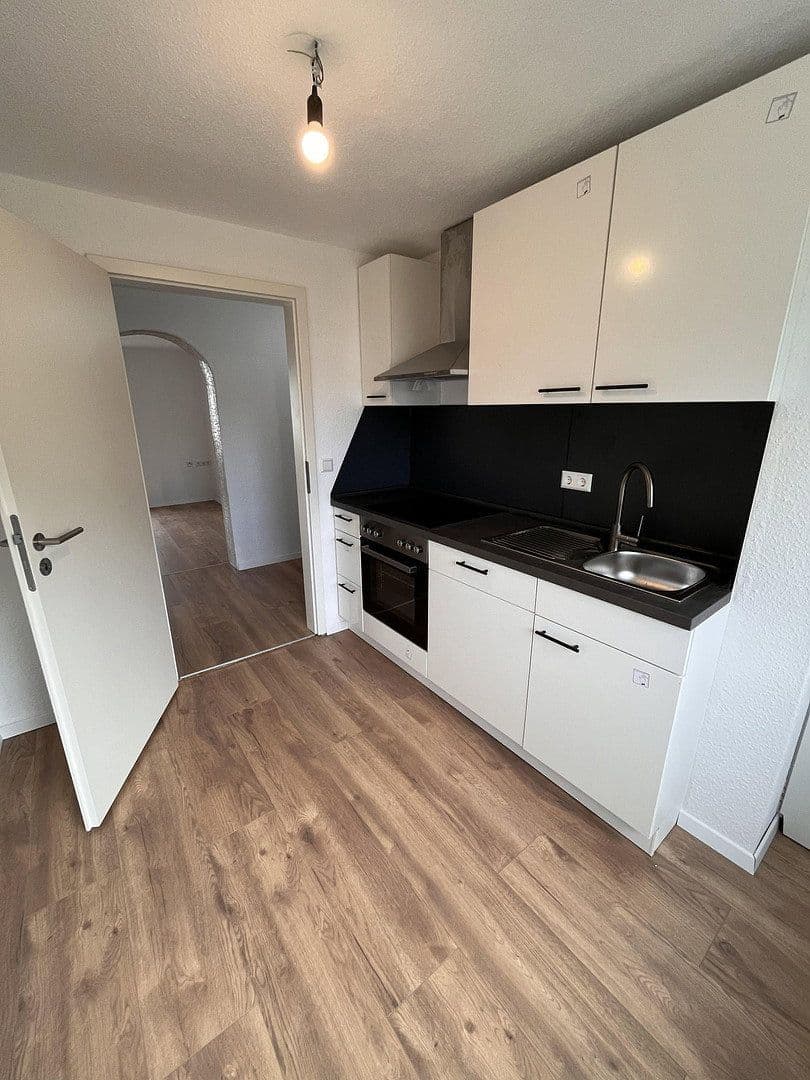 Pronájem bytu 3+1 62 m², Goethestraße 3, Hechingen, Bádensko-Württembersko Pronájem bytu 3+1 62 m², Goethestraße 3, Hechingen, Bádensko-Württembersko