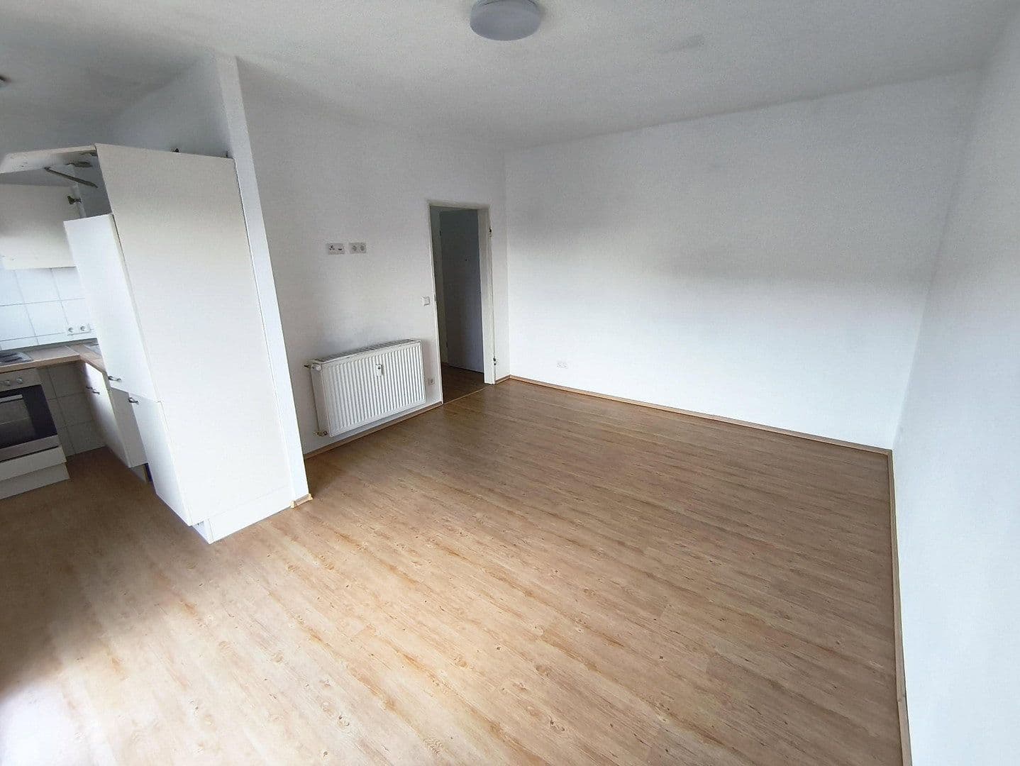Pronájem bytu 2+1 36 m², Kurt-Schumacher-Straße 25, Speyer, Porýní-Falc Pronájem bytu 2+1 36 m², Kurt-Schumacher-Straße 25, Speyer, Porýní-Falc