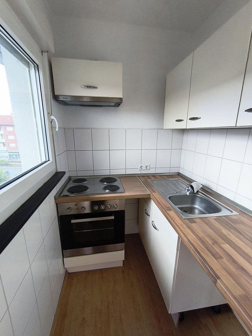 Pronájem bytu 2+1 36 m², Kurt-Schumacher-Straße 25, Speyer, Porýní-Falc Pronájem bytu 2+1 36 m², Kurt-Schumacher-Straße 25, Speyer, Porýní-Falc