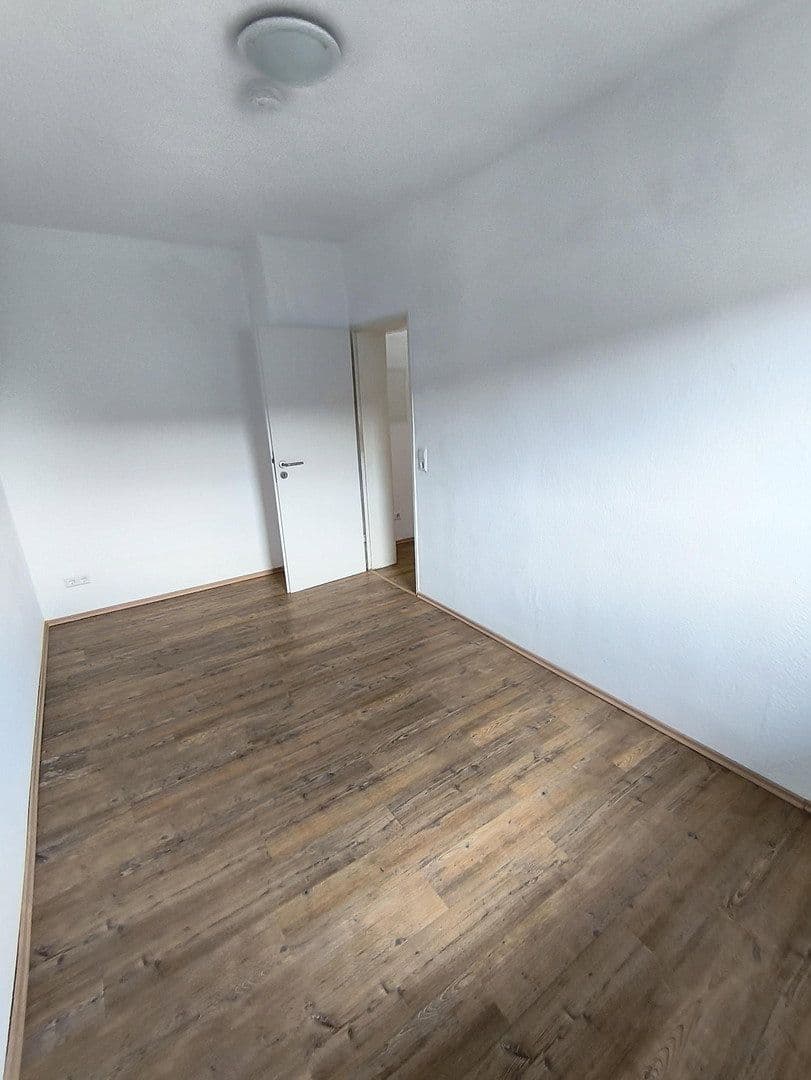Pronájem bytu 2+1 36 m², Kurt-Schumacher-Straße 25, Speyer, Porýní-Falc Pronájem bytu 2+1 36 m², Kurt-Schumacher-Straße 25, Speyer, Porýní-Falc